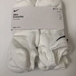 Nike Everyday Cushion No Show Socks Men’s Size 8-12/ Women’s size 10-13